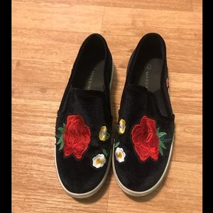 Velvet slip on shoes